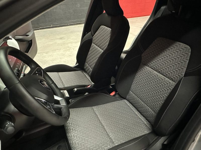 RENAULT CLIO 1.6 E-TECH 145 FULL HYBRIDE EVOLUTION - 1ère Main - Excellent état -