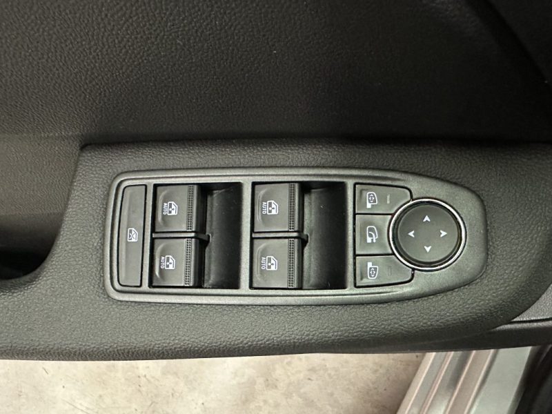 RENAULT CLIO 1.6 E-TECH 145 FULL HYBRIDE EVOLUTION - 1ère Main - Excellent état -