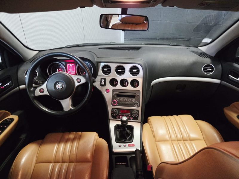 Alfa Romeo 159 1.9 JTDM 115ch  PREMIERE MAIN 
