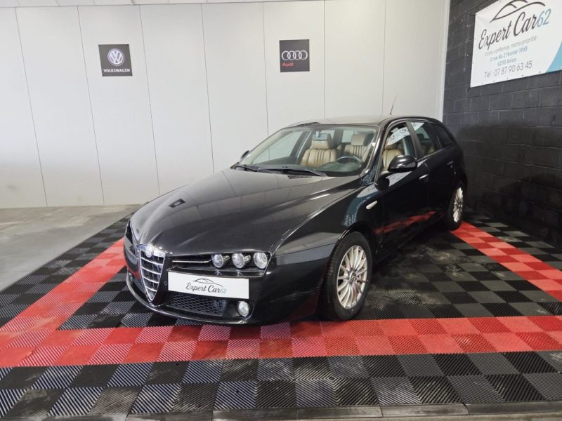 Alfa Romeo 159 1.9 JTDM 115ch  PREMIERE MAIN 