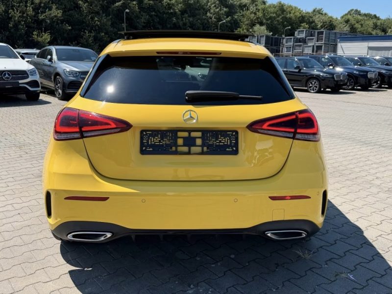 MERCEDES-BENZ A 180 AMG 2022