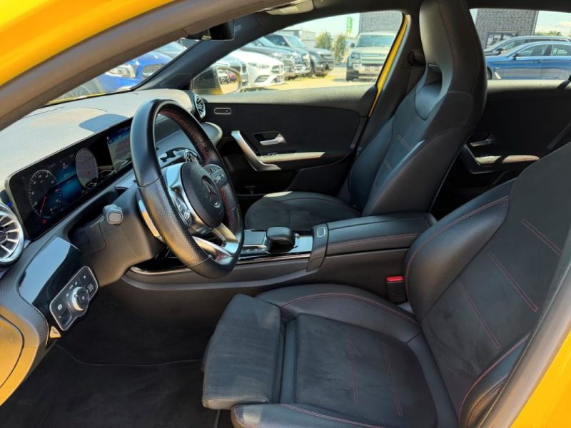 MERCEDES-BENZ A 180 AMG 2022