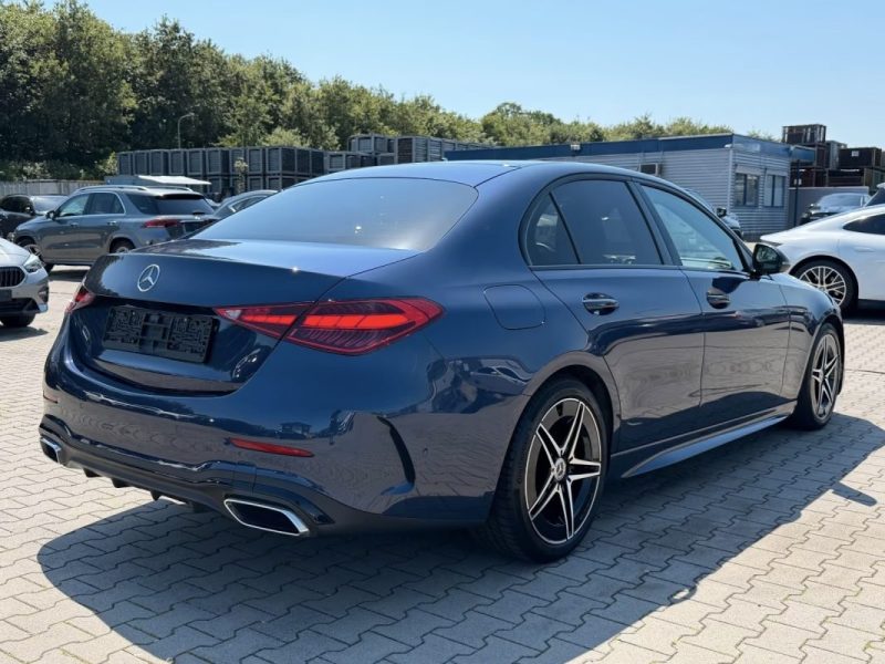 MERCEDES-BENZ C 200D AMG 2023