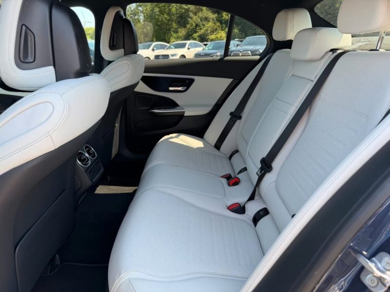 MERCEDES-BENZ C 200D AMG 2023