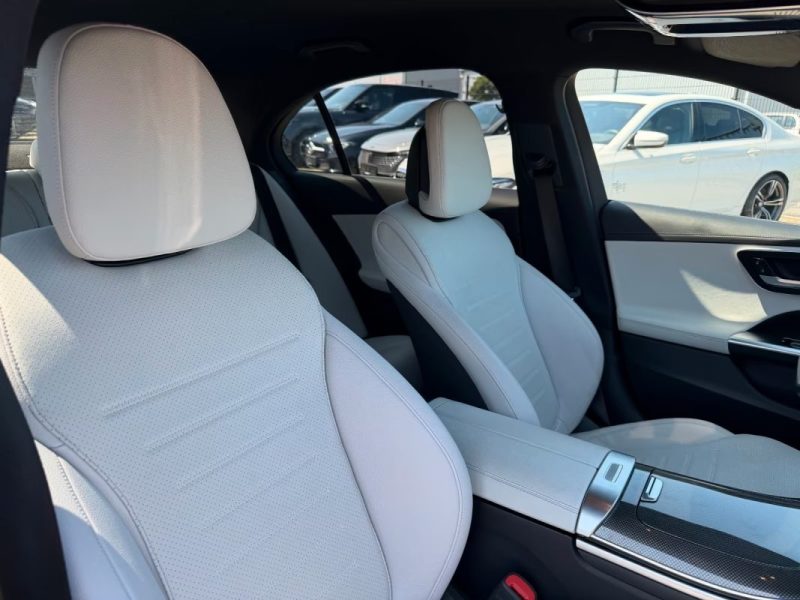 MERCEDES-BENZ C 200D AMG 2023