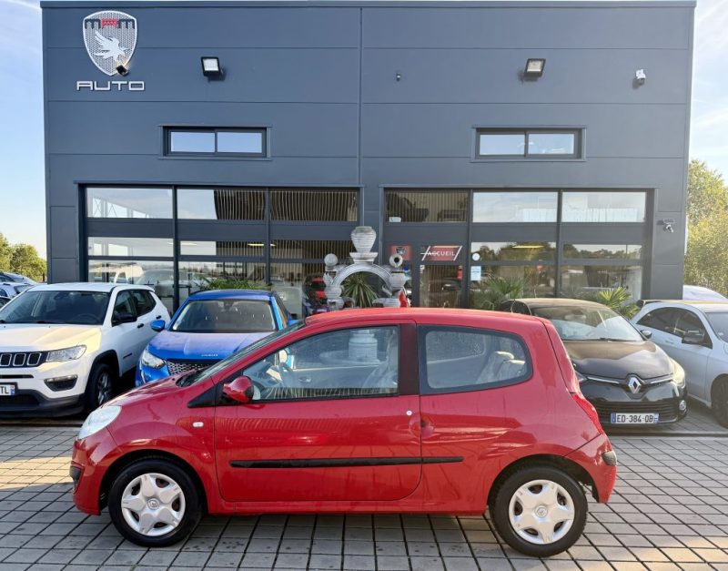RENAULT TWINGO  2 1.2I 75CH AUTHENTIQUE  2009