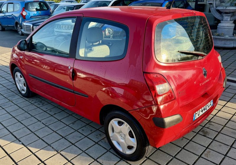RENAULT TWINGO  2 1.2I 75CH AUTHENTIQUE  2009