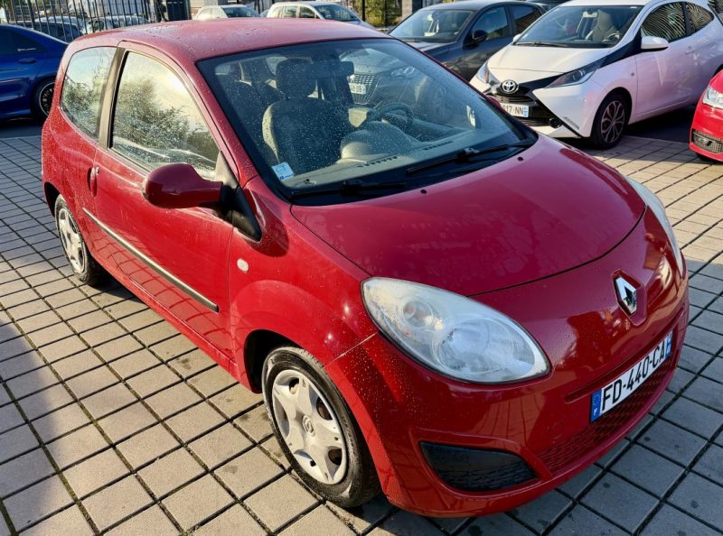 RENAULT TWINGO  2 1.2I 75CH AUTHENTIQUE  2009