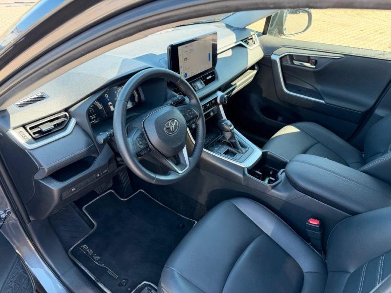 TOYOTA RAV4 2.5 DYNAMIC HYBRID 2023