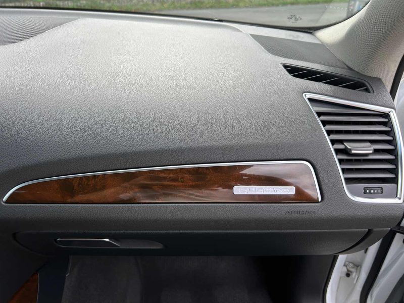 AUDI Q5 2.0 TDI 143 AMBIENTE QUATTRO 2011