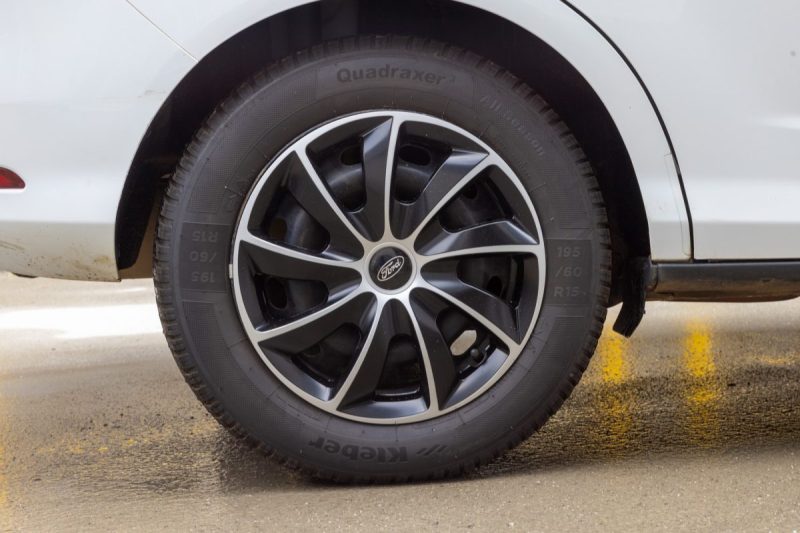 FORD B-MAX 1.4 90 TREND 2013