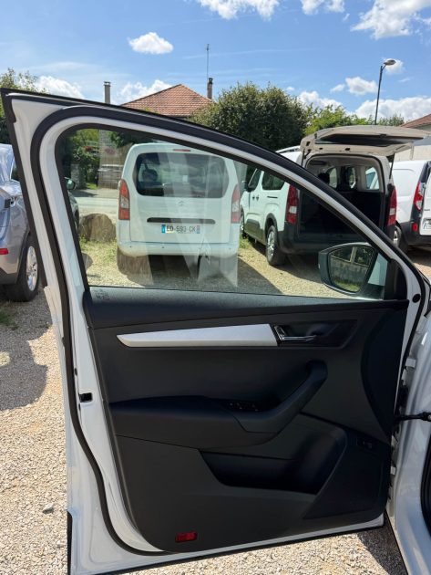 SKODA KAROQ BUSINESS 2022