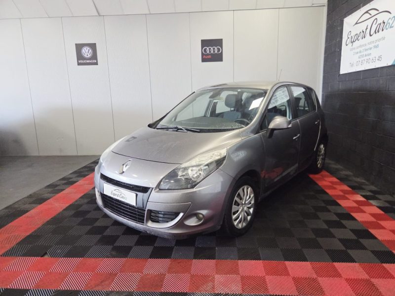 RENAULT SCENIC III 1.5 DCI Expression5 110ch 