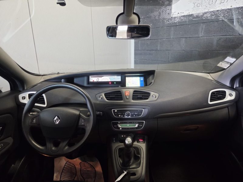 RENAULT SCENIC III 1.5 DCi Expression5 110ch 