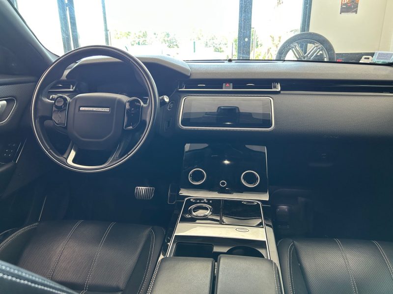 LAND ROVER VELAR 2.0 240 R DYNAMIC