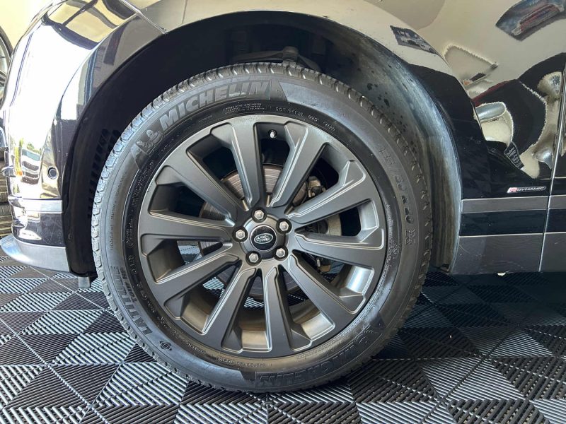 LAND ROVER VELAR 2.0 240 R DYNAMIC
