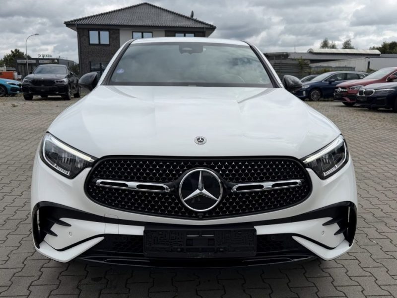 MERCEDES-BENZ GLC 400 E COUPE 2023