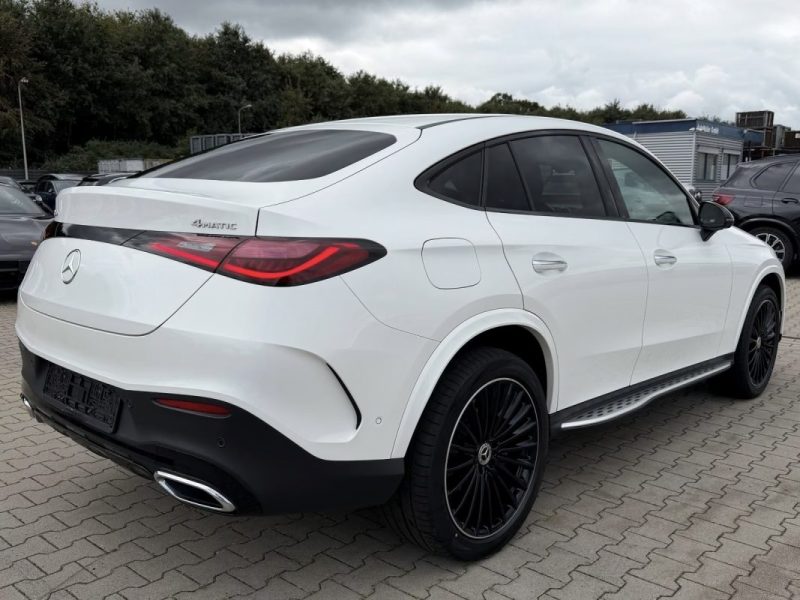 MERCEDES-BENZ GLC 400 E COUPE 2023