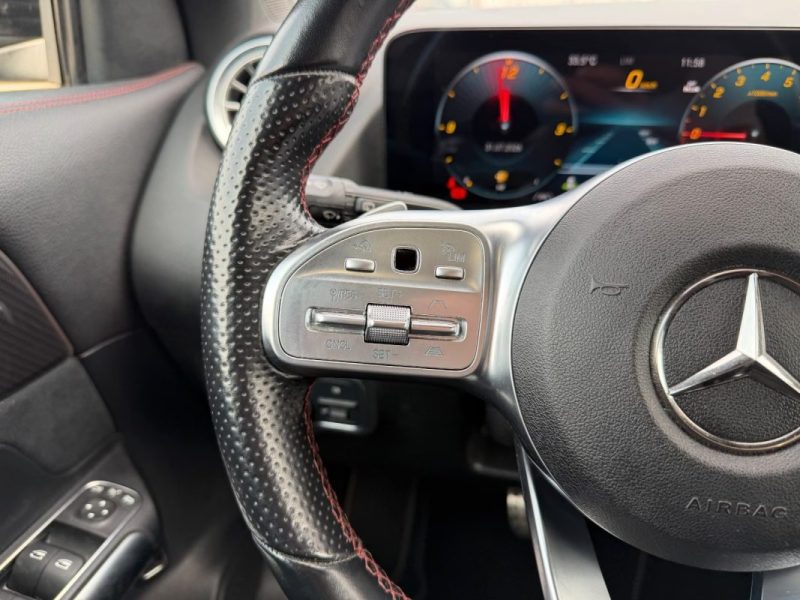 MERCEDES-BENZ GLA 250 E AMG PANO ACC 2022