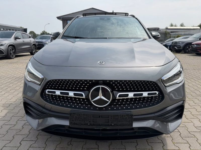 MERCEDES-BENZ GLA 250 E AMG PANO ACC 2022