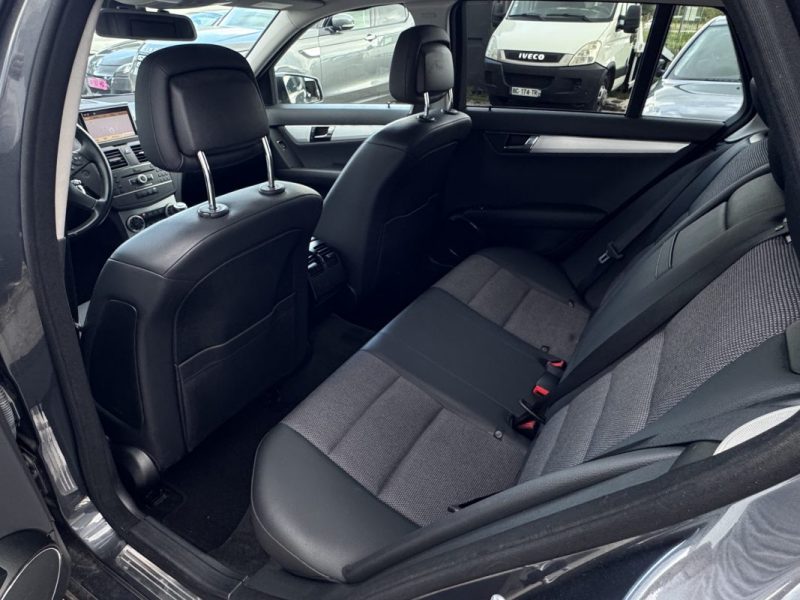 MERCEDES  C180 CGI 156Ch PACK AVANTGARDE FULL OPTIONS GPS/CLIM/CUIR 1er MAIN 