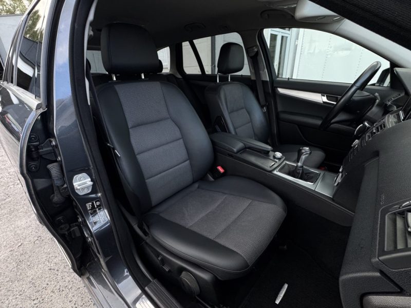 MERCEDES  C180 CGI 156Ch PACK AVANTGARDE FULL OPTIONS GPS/CLIM/CUIR 1er MAIN 