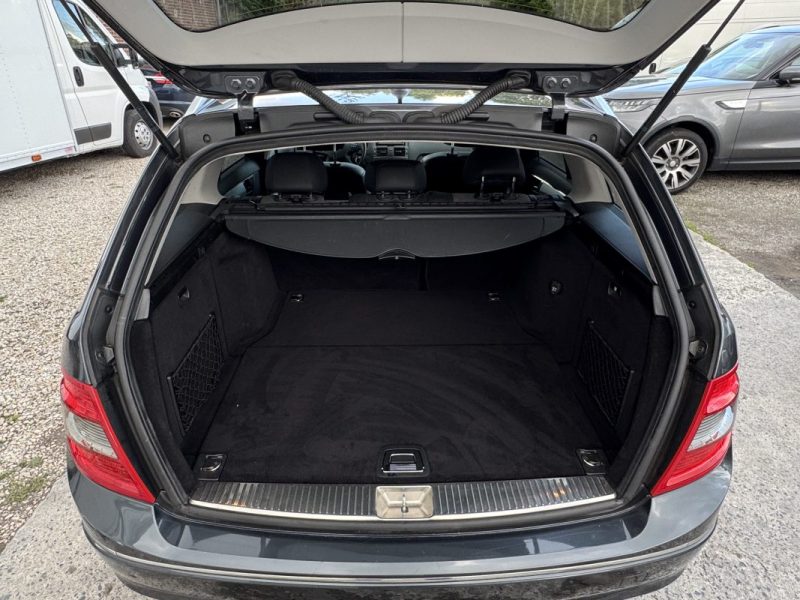 MERCEDES  C180 CGI 156Ch PACK AVANTGARDE FULL OPTIONS GPS/CLIM/CUIR 1er MAIN 