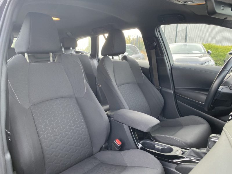 TOYOTA COROLLA TOURING SPORTS 1.8 HYBRID 122ch DYNAMIC BUSINESS