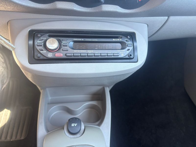 RENAULT TWINGO II 1.2 16V 75CH HELIOS 