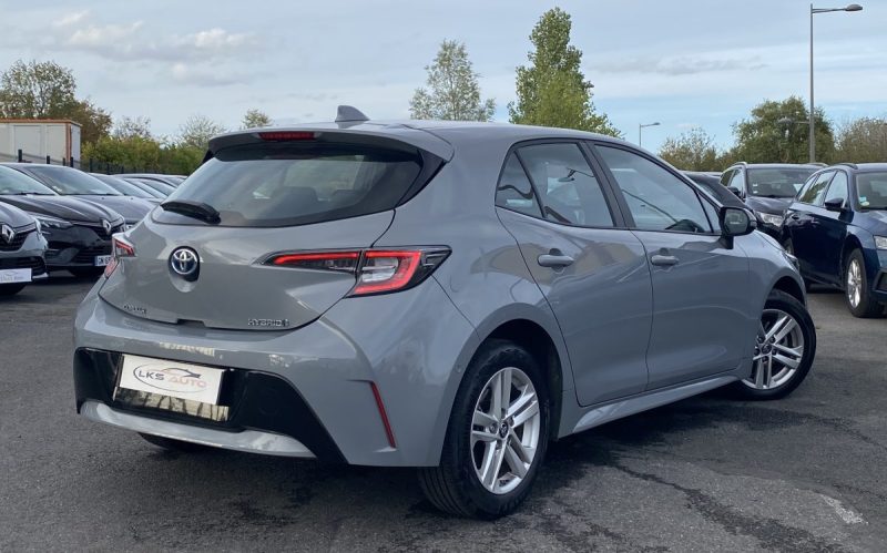 TOYOTA COROLLA 1.8 HYBRID 122h DYNAMIC BUSINESS