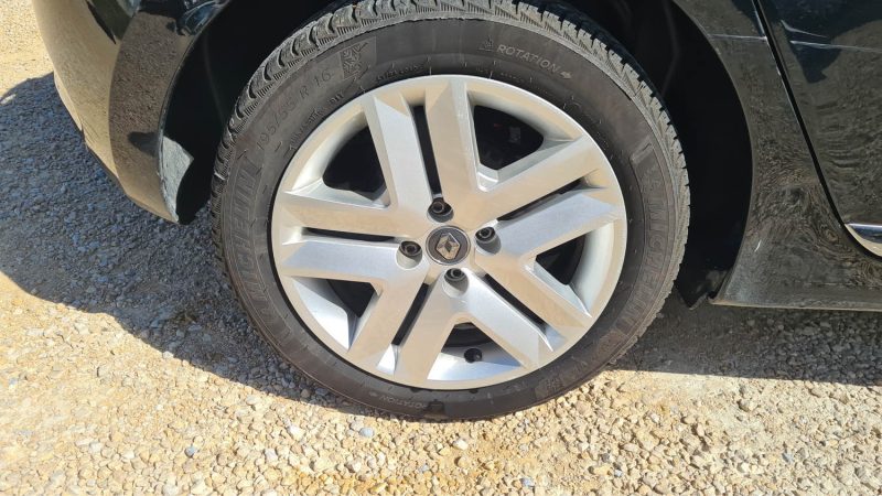 RENAULT Clio 5 - 1.0 TCE 100ch essence