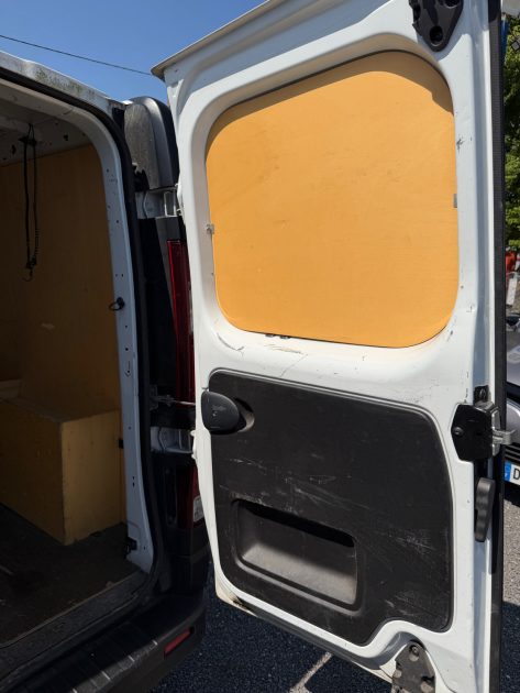 RENAULT TRAFIC L2H1 2.0 DCI 120 CONFORT 2019