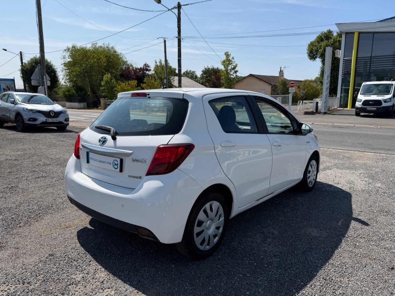 TOYOTA YARIS hybrid boite automatique