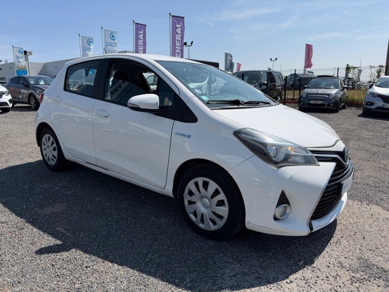 TOYOTA YARIS hybrid boite automatique