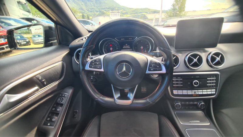 MERCEDES GLA - 200 2.0D 4matic 7g-dct T boite auto 136CH diesel