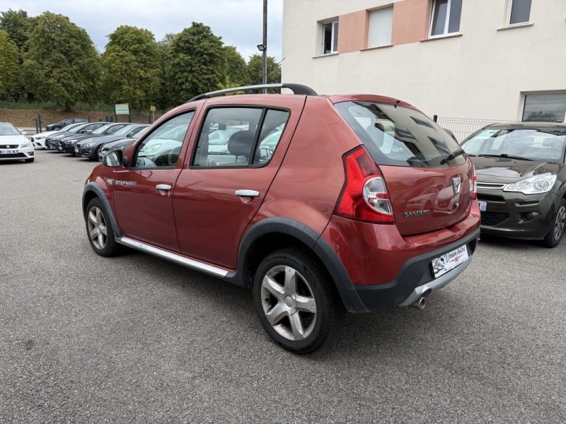 DACIA SANDERO STEPWAY 1.5 DCI 90 CH 2012