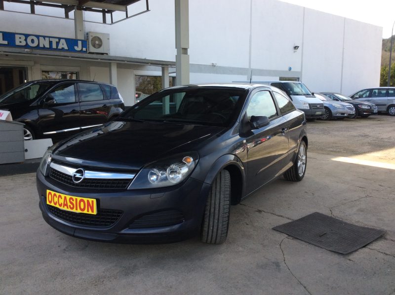 OPEL ASTRA GTC 2007