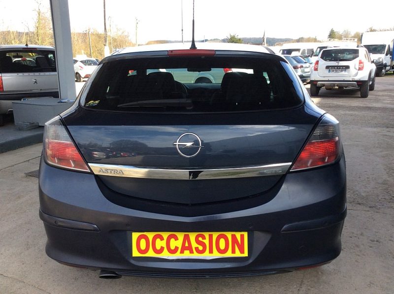 OPEL ASTRA GTC 2007
