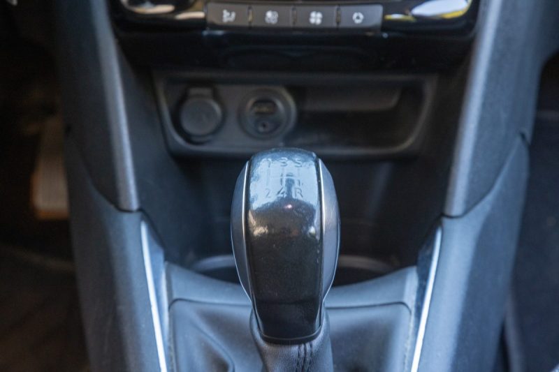 PEUGEOT 208 1.2 PURE TECH 110 ALLURE BUSINESS 2017