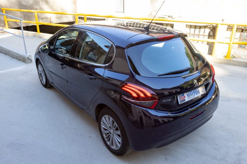 PEUGEOT 208 1.2 PURE TECH 110 ALLURE BUSINESS 2017
