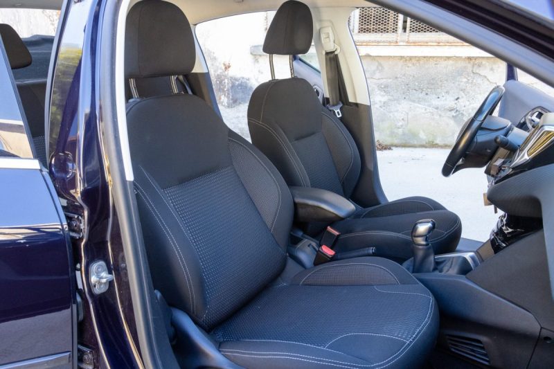 PEUGEOT 208 1.2 PURE TECH 110 ALLURE BUSINESS 2017