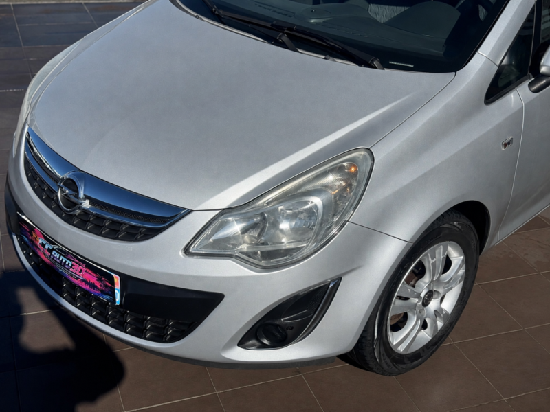 OPEL CORSA 1.2 TWINPORT 85 GRAPHITE 2013