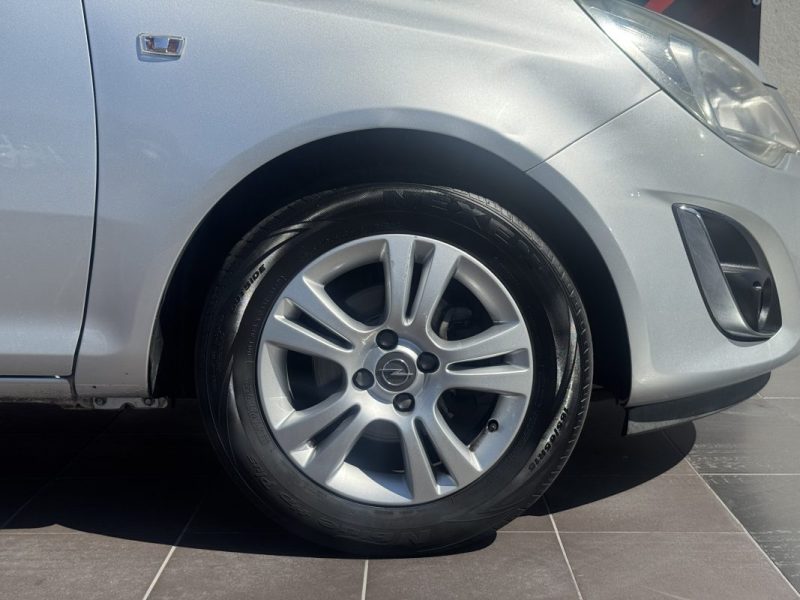 OPEL CORSA 1.2 TWINPORT 85 GRAPHITE 2013