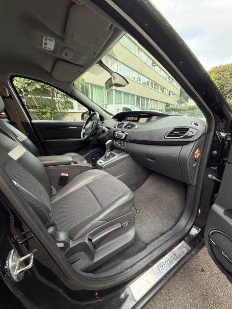 RENAULT MEGANE SCENIC BOSE 2013