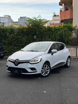 RENAULT CLIO 4 IV PHASE 2 INTENS 0.9 TCE - 12V TURBO BERLINE, blanc, 5 cv, 90CV, 5 portes.