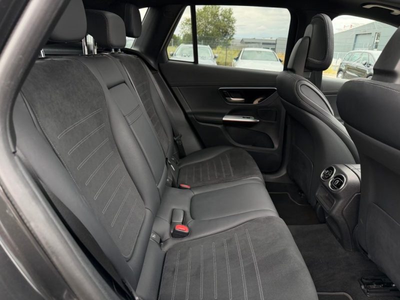 MERCEDES-BENZ GLC 300E AMG 4-MATIC PANO 2023