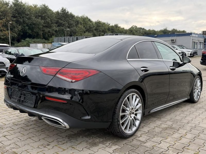 MERCEDES-BENZ CLA 200 AMG 2022