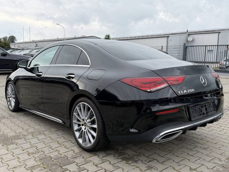 MERCEDES-BENZ CLA 200 AMG 2022