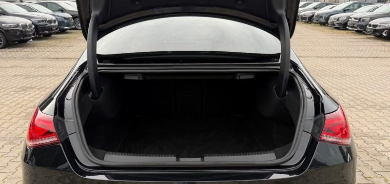 MERCEDES-BENZ CLA 200 AMG 2022