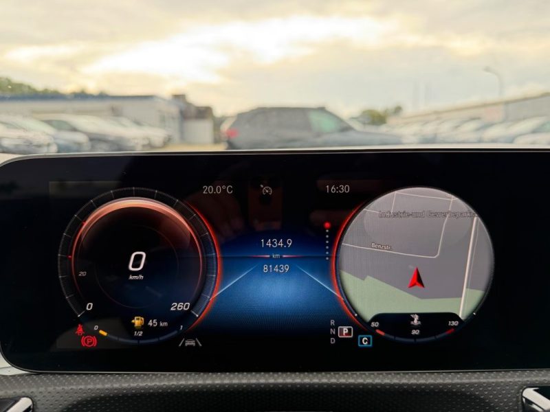 MERCEDES-BENZ CLA 200 AMG 2022
